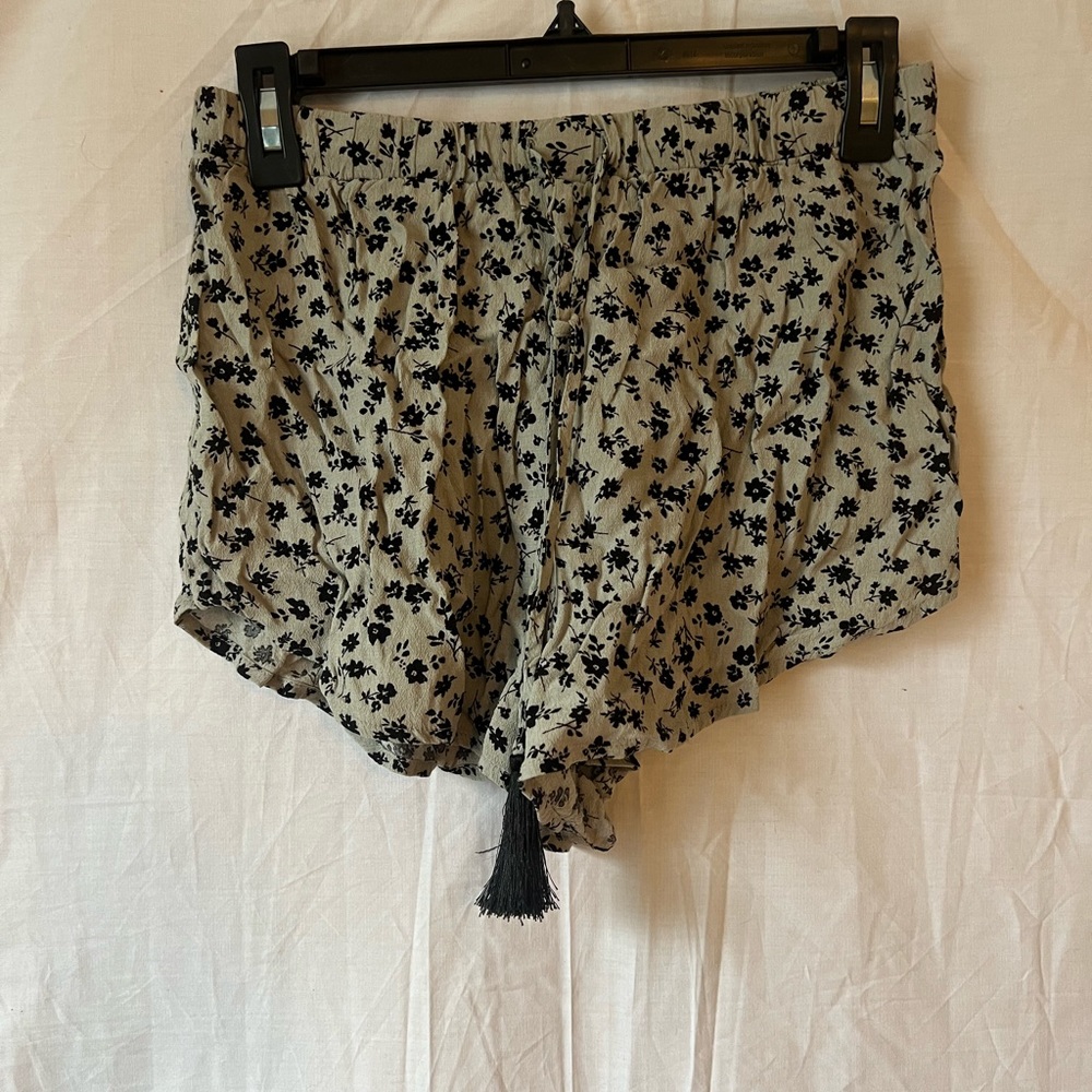 grey linen comfy shorts